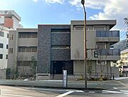 別府駅より徒歩4分 築1年 3階建の賃貸物件