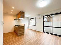 エミール上笠 0102 1階1LDKのリビング/ダイニング