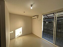 ホワイトハウス 0103 1階1DKのリビング/ダイニング