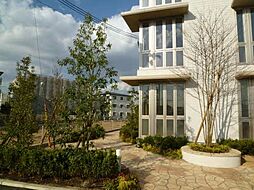 リバーサイドウイング