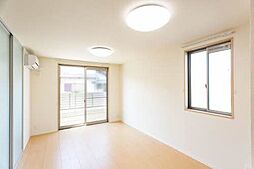 マヒナ 0101 1階2LDKの室内