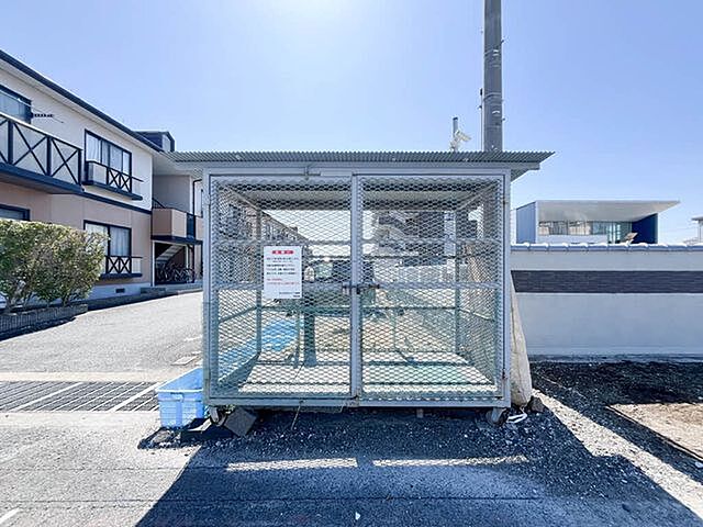 3 / 11