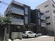 御影駅より徒歩3分 築9年9ヶ月 3階建の賃貸物件