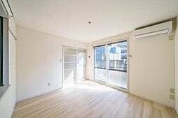 コートヴィレッジ原町 102 1階1Kのリビング/ダイニング