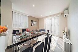 Ｃａｌｍｉｅｒ河原町 201 2階3LDKのリビング/ダイニング