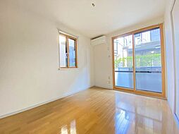 ライフ本町Ａ 102 1階2DKのリビング/ダイニング