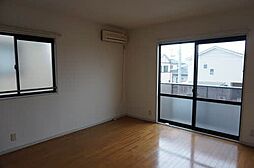 ファミーユ 202 2階1LDKのリビング/ダイニング