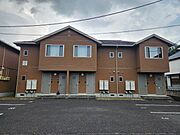 新白河駅よりバス10分 徒歩1分 築18年8ヶ月 2階建の賃貸物件