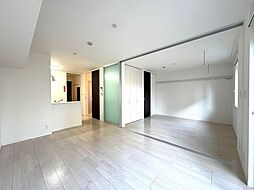 ベレオＹＳ 105 1階1LDKのリビング/ダイニング