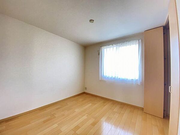 apartment 福島県南相馬市原町区国見町３丁目110-1
地図を見る