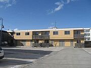 青森駅よりバス15分 徒歩1分 築14年1ヶ月 2階建の賃貸物件