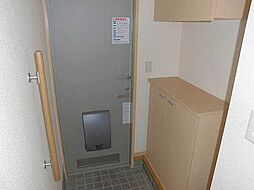 アマーデオ 201 2階2LDKの室内