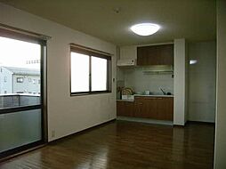 グランパティオ C201 2階1LDKのリビング/ダイニング