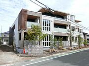 美薗中央公園駅より徒歩8分 築3年10ヶ月 3階建の賃貸物件