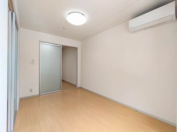 カーザ一色_内装_0