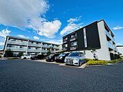 松本駅より徒歩20分 築9年2ヶ月 3階建の賃貸物件