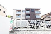 津新町駅より徒歩8分 新築 3階建の賃貸物件