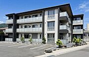 上田駅より徒歩3分 築5年8ヶ月 3階建の賃貸物件