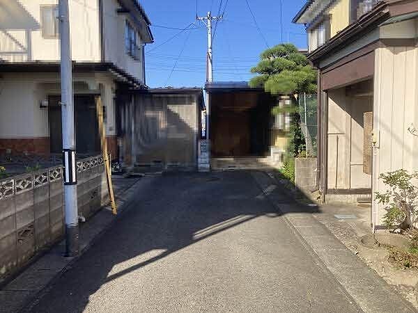 令和6年10月撮影西側道路写真