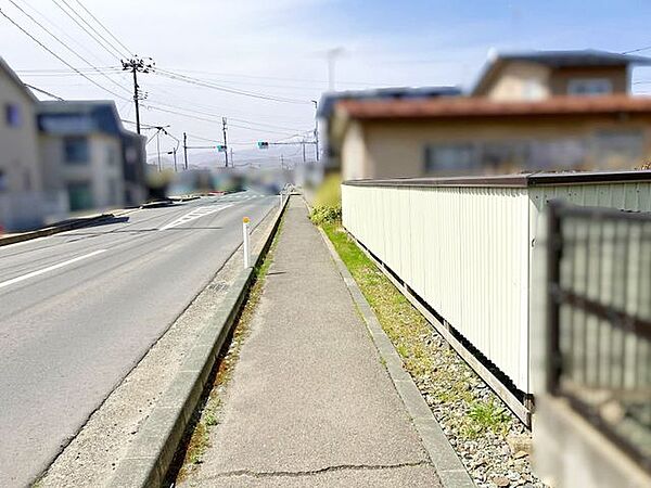 前面道路【南西側】