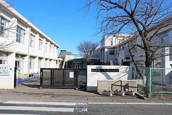 入西小学校 940m