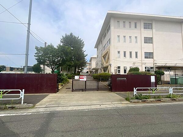 清瀬市立清瀬中学校 徒歩7分。 490m