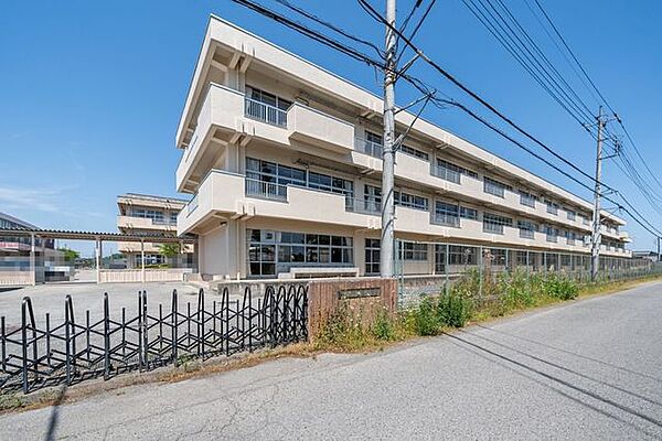 小山市立桑中学校 220m
