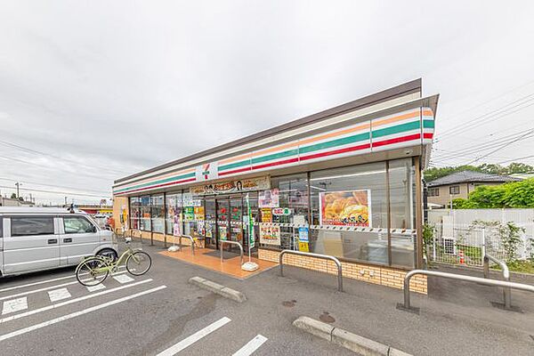 セブンイレブン小山喜沢東店 1030m