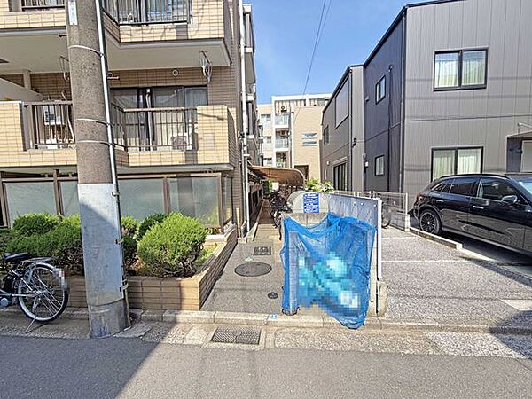 ゴミ置き場・駐輪場（フリースペース※無償）