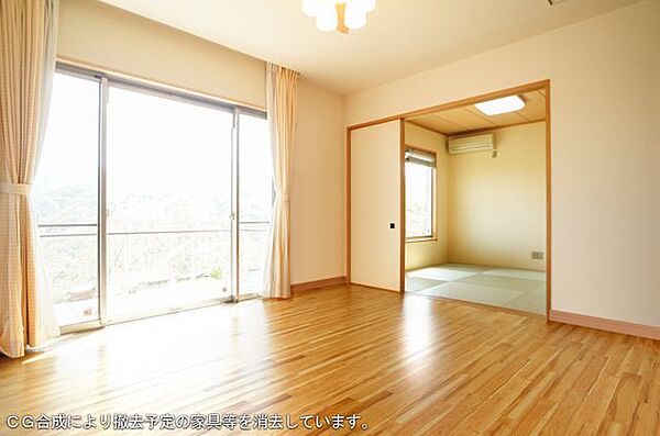 LDK（約18.9帖）※室内の写真はＣＧ合成により撤去予定の家具等を消去しています。