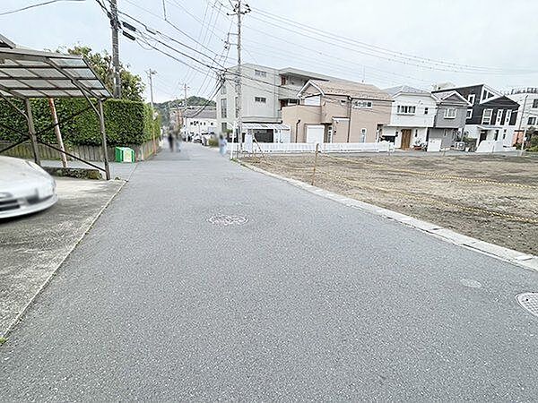 南側前面道路