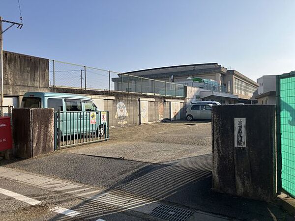 布袋小学校 徒歩12分 920m