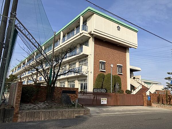 天神中学校 徒歩12分 950m