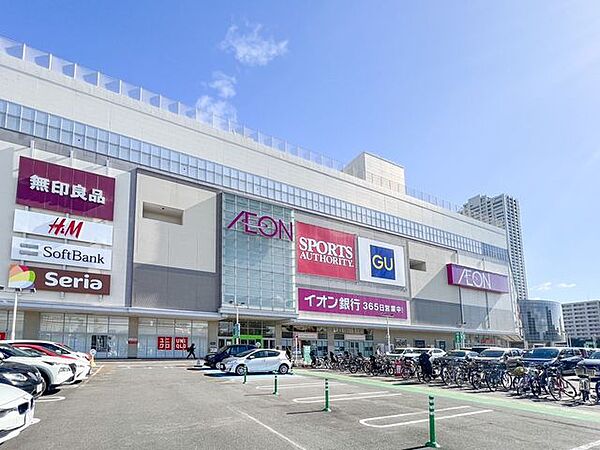 イオンモール熱田 徒歩16分。 1200m