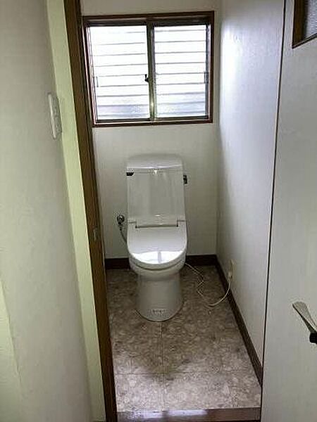 1階トイレ