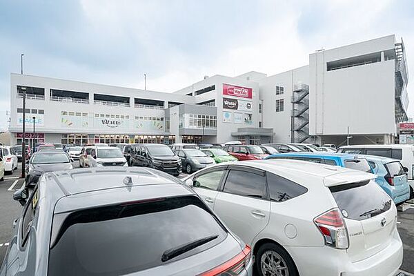 マックスバリュ江南布袋店 徒歩5分。■徒歩5分に位置するスーパーマーケットです。駐車場も備えており、まとめ買いの際にも利用しやすく、生鮮食品から日用品まで幅広く取り扱っています。 340m
