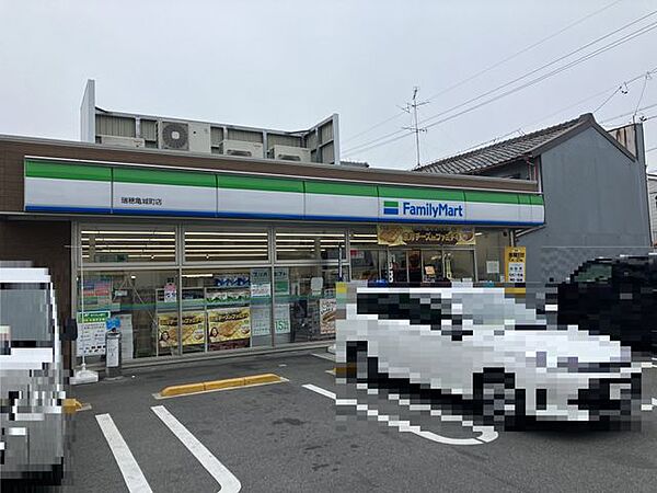 ファミリーマート瑞穂亀城町店 290m
