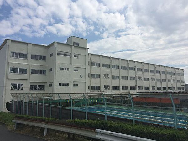 豊橋市立高師台中学校 徒歩11分 850m