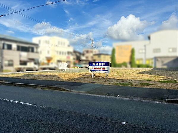 北西側道路より撮影