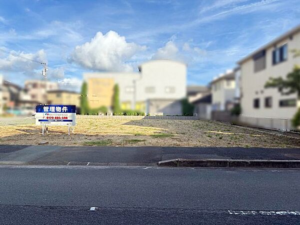 北東側道路より撮影