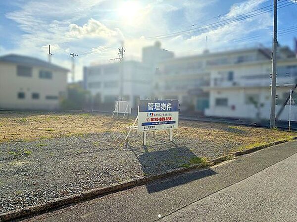 北東側道路より撮影