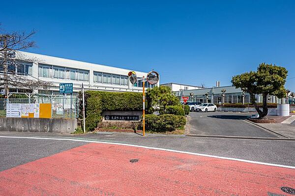 東浦町立卯ノ里小学校 1400m