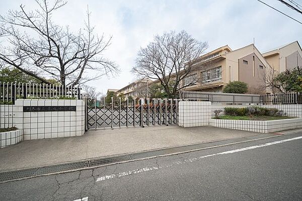 刈谷市立平成小学校 850m