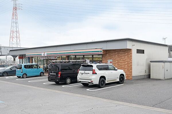 セブンイレブン刈谷一里山町店 950m