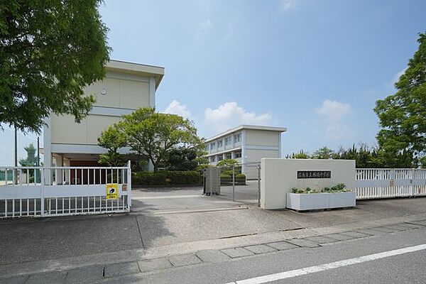 碧南市立西端中学校 徒歩12分。 930m