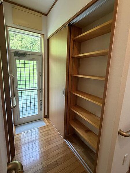 勝手口（トイレ横）