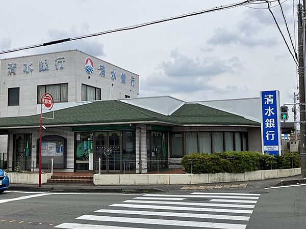 清水銀行松本支店 550m