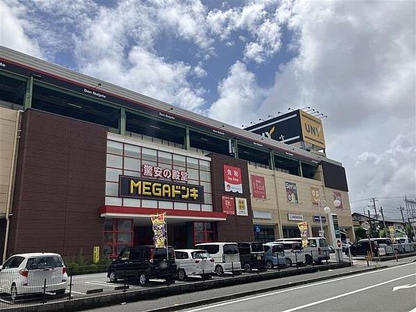 ドン・キホーテＵＮＹ富士吉原店 1300m