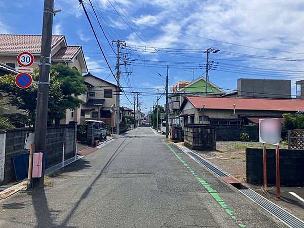 北側より