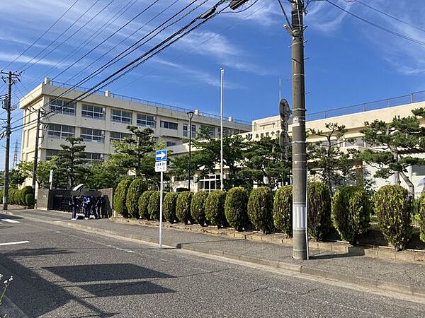 新潟市立鳥屋野中学校 2000m